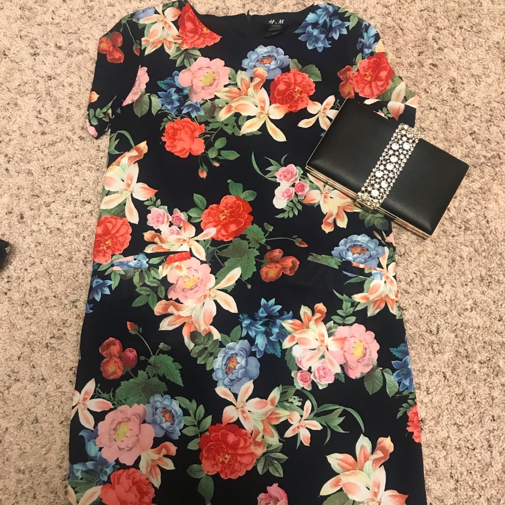 H&M dress size small